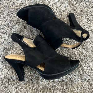 Naturalizer Velar High Heels